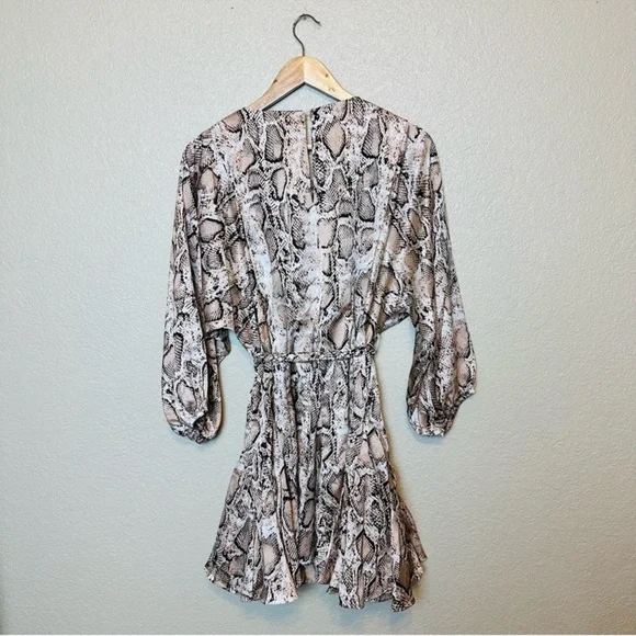 Aakaa Snake Skin Printed Mini Wrap Dress With a Tie Waist Size Small - Picture 3 of 6